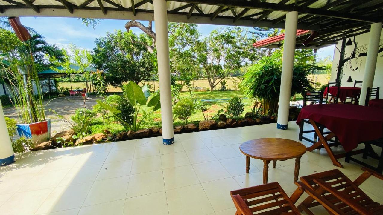 Owin Rose Yala Safari Hotel Tissamaharama Exteriör bild